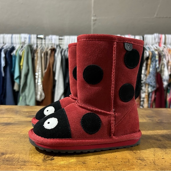 EMU Australia Girls Ladybird Red and Black Suede Merino Wool Boots K8 - Picture 2 of 9